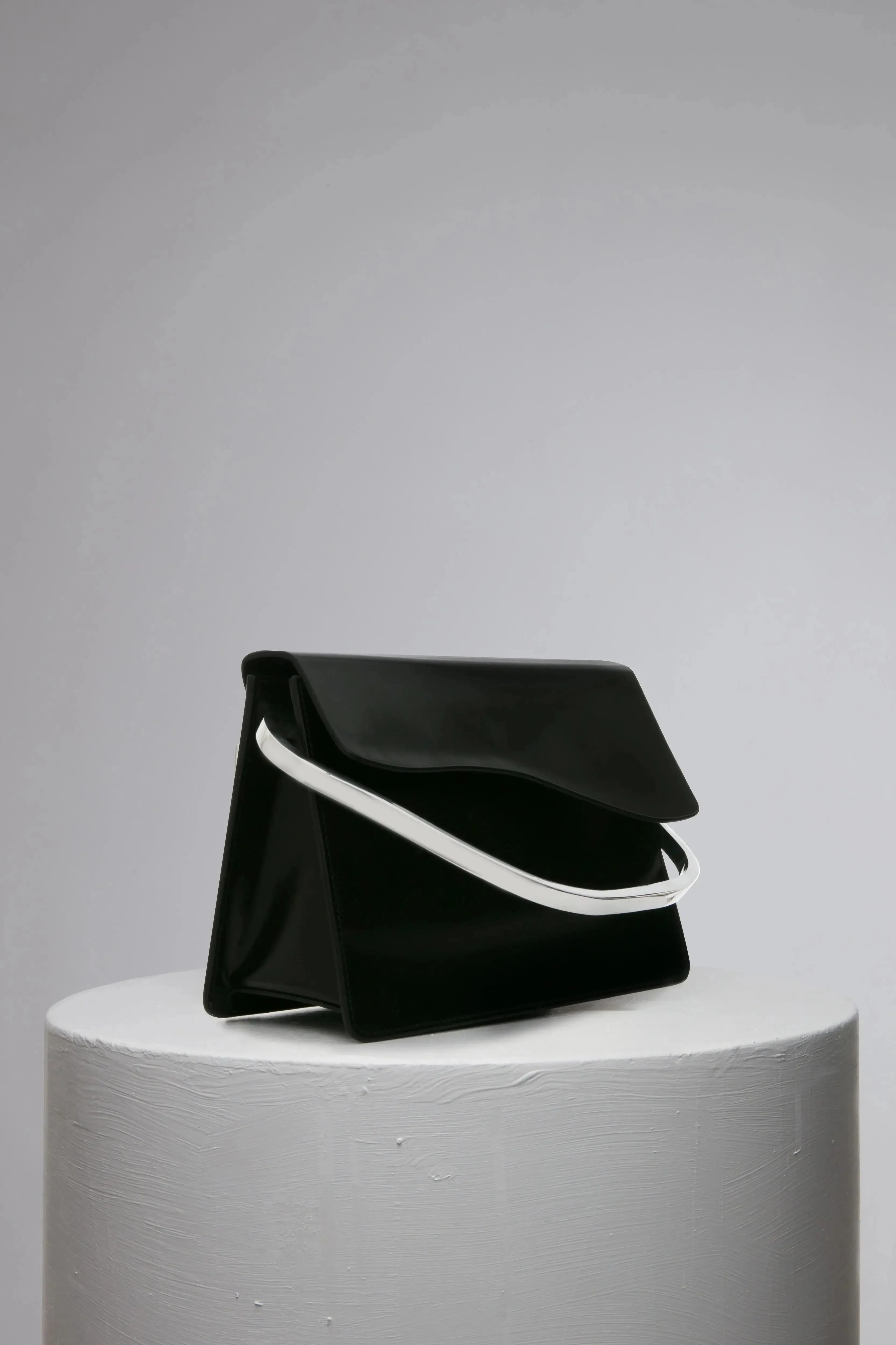 AIGES | BLACK METAL Leather Handbag by NATURAE SACRA