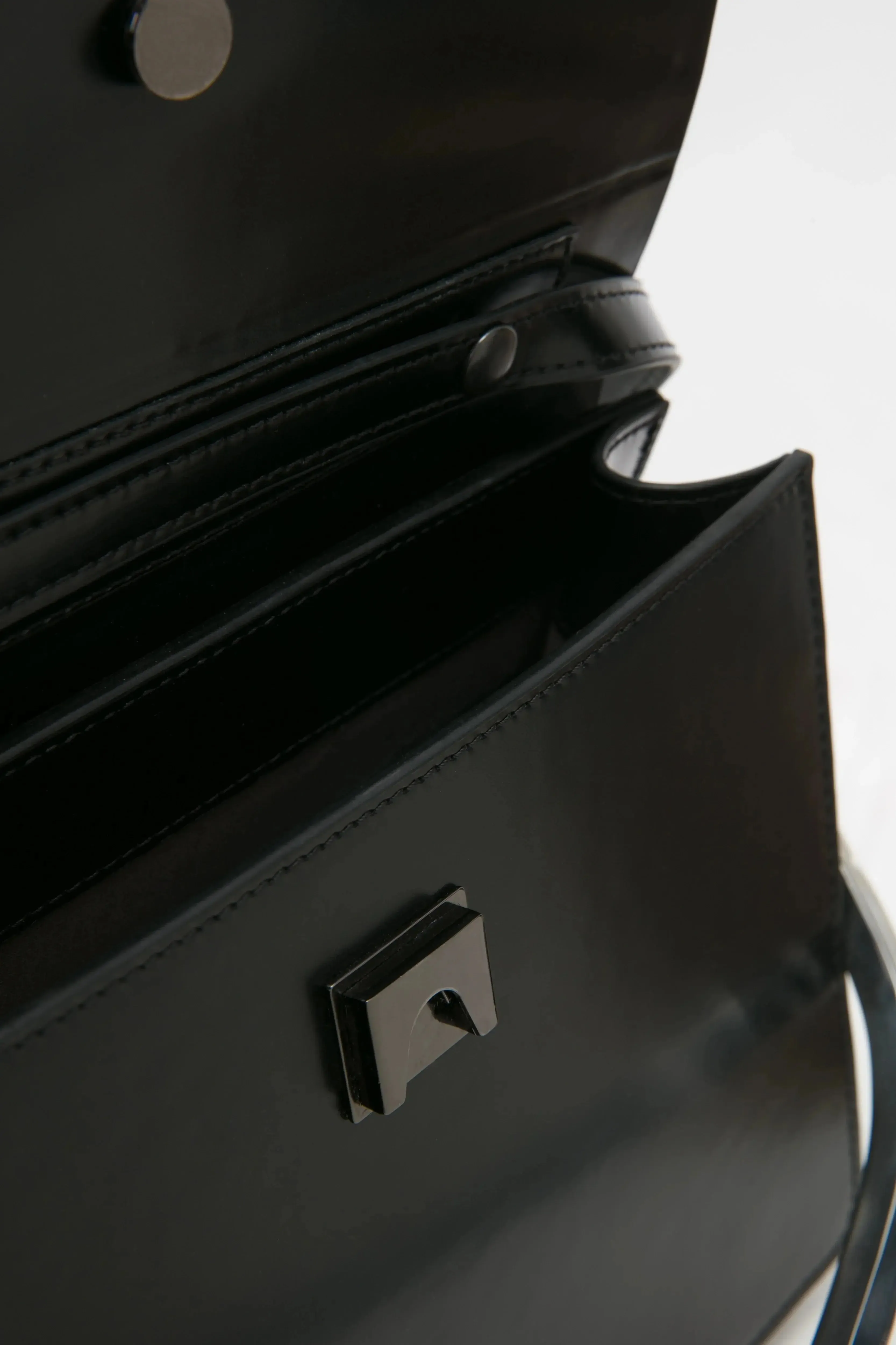 AIGES | BLACK METAL Leather Handbag by NATURAE SACRA