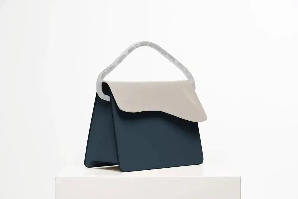 AIGES | ELECTRIC BLUE-BIANCO Leather Handbag by NATURAE SACRA