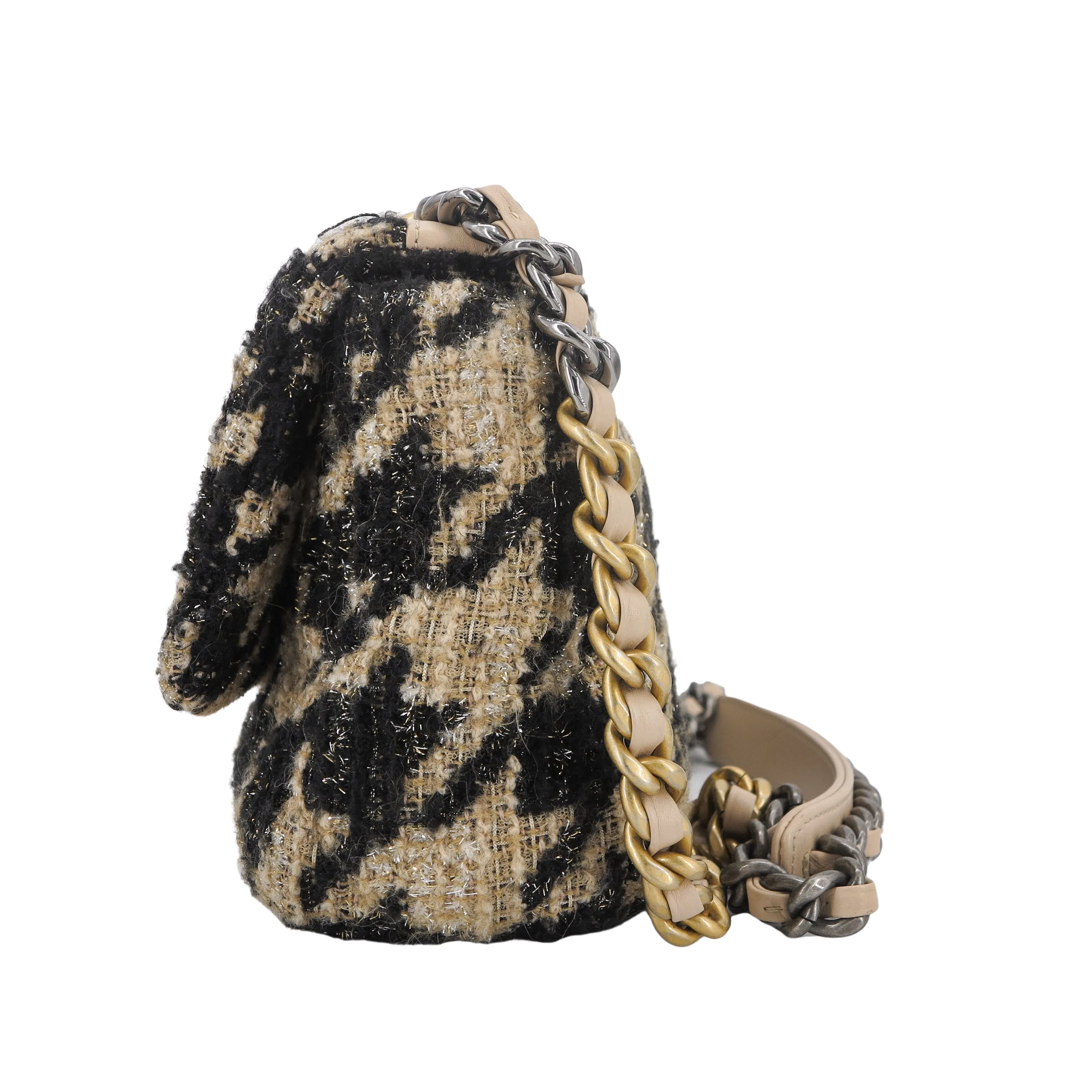CHANEL 19 Small Flap Bag in 19K Beige Houndstooth Tweed