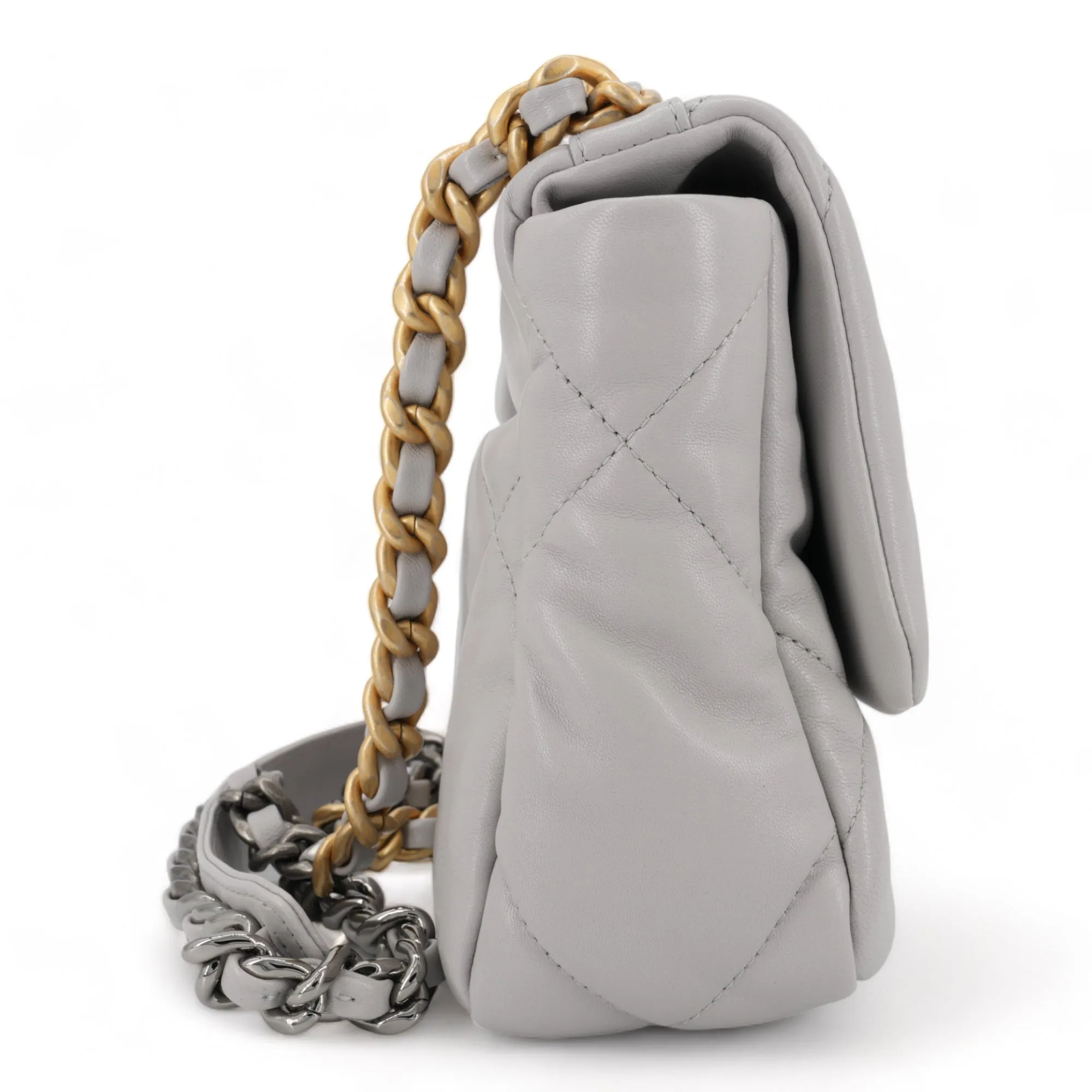 CHANEL 19 Small Flap Bag in 21A Grey Lambskin