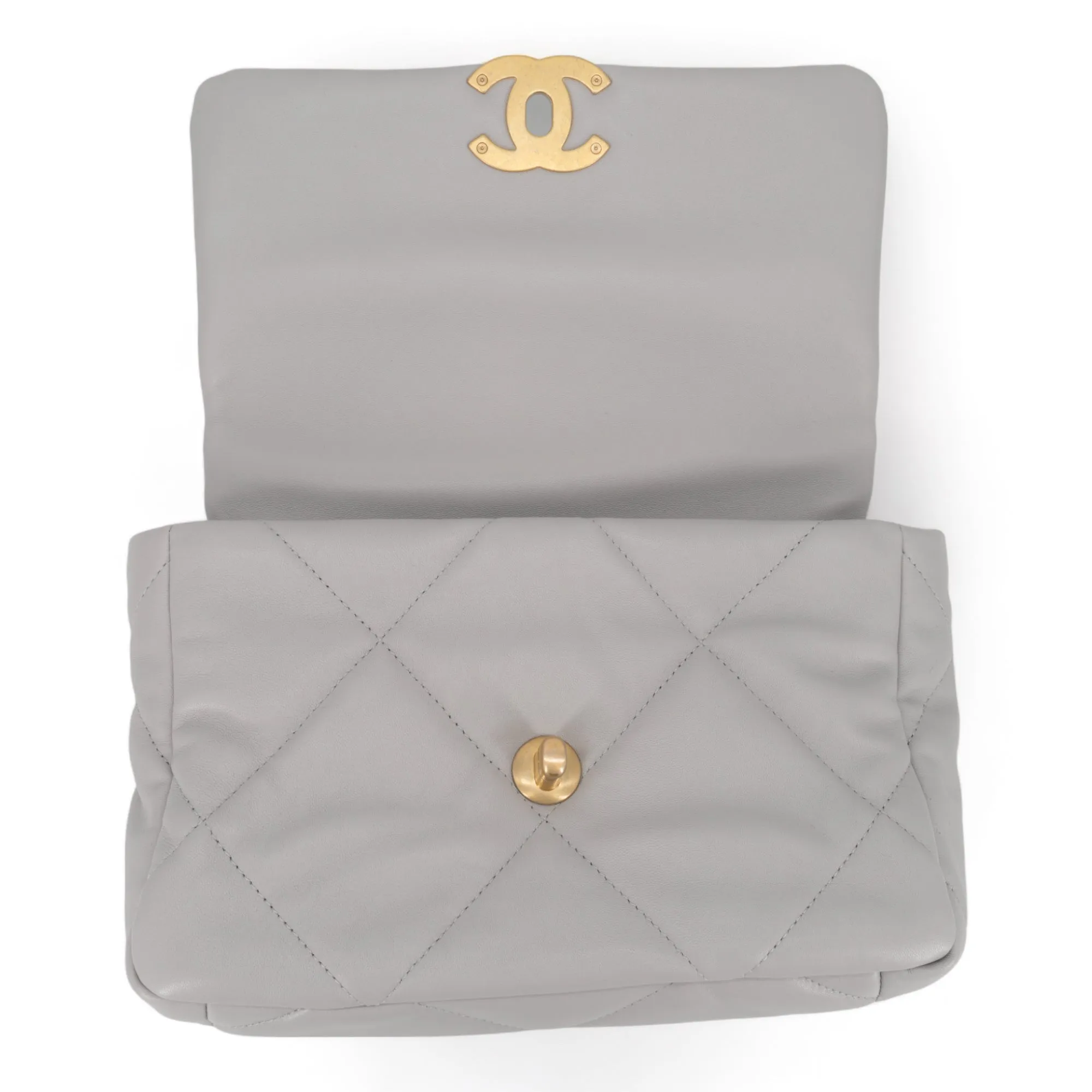CHANEL 19 Small Flap Bag in 21A Grey Lambskin