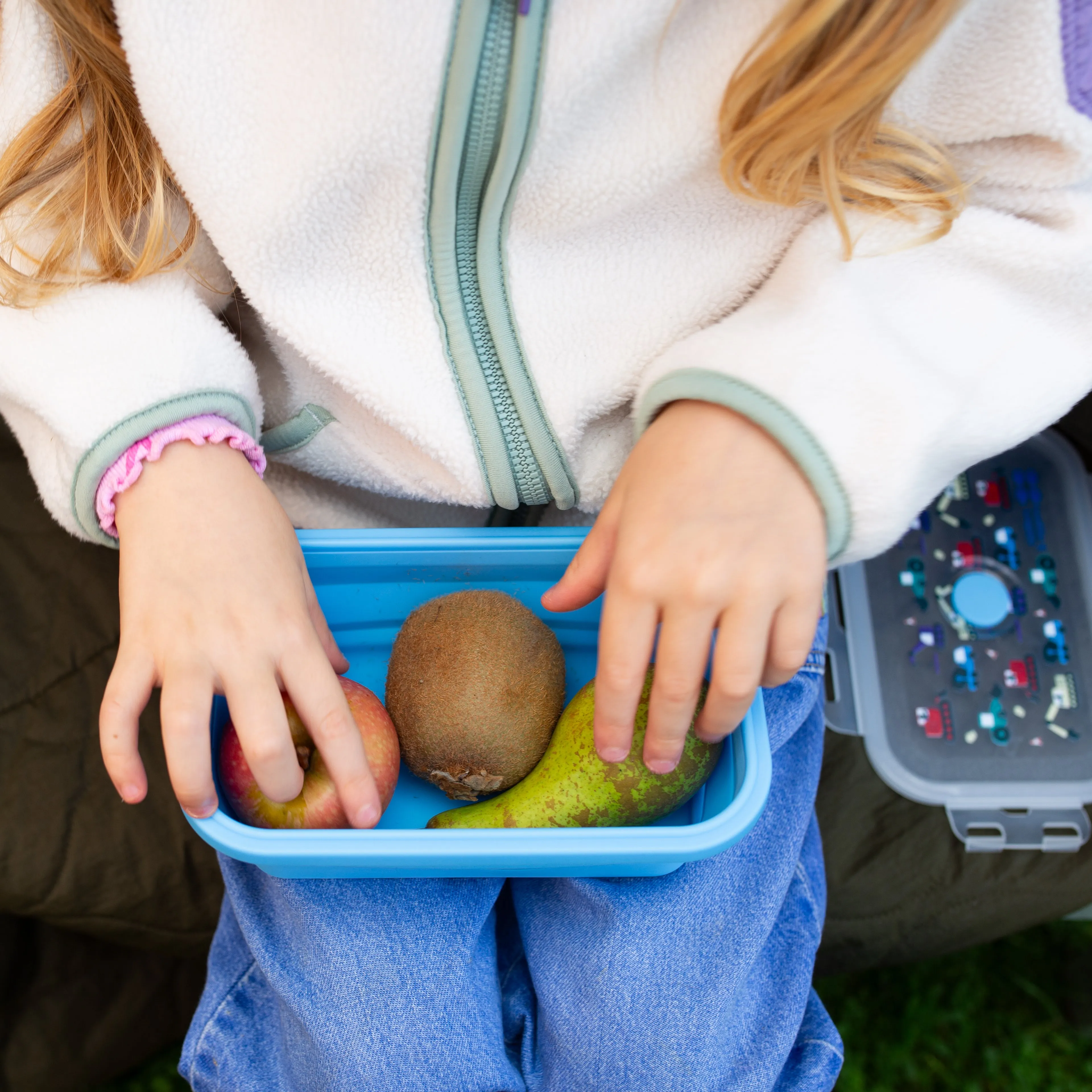 Collapsible Snack Box | Food Grade Silicone & PP | Leak-Proof & BPA-Free | Microwave, Freezer & Dishwasher Safe (Except lid)