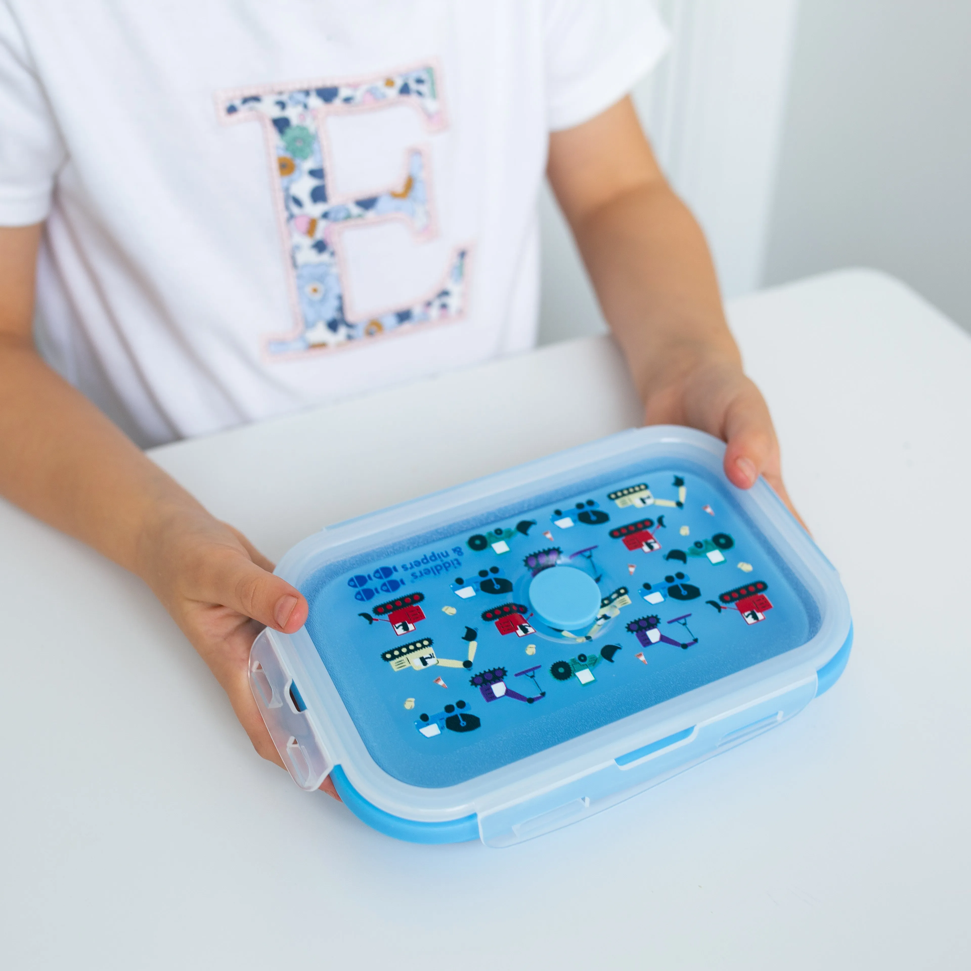 Collapsible Snack Box | Food Grade Silicone & PP | Leak-Proof & BPA-Free | Microwave, Freezer & Dishwasher Safe (Except lid)