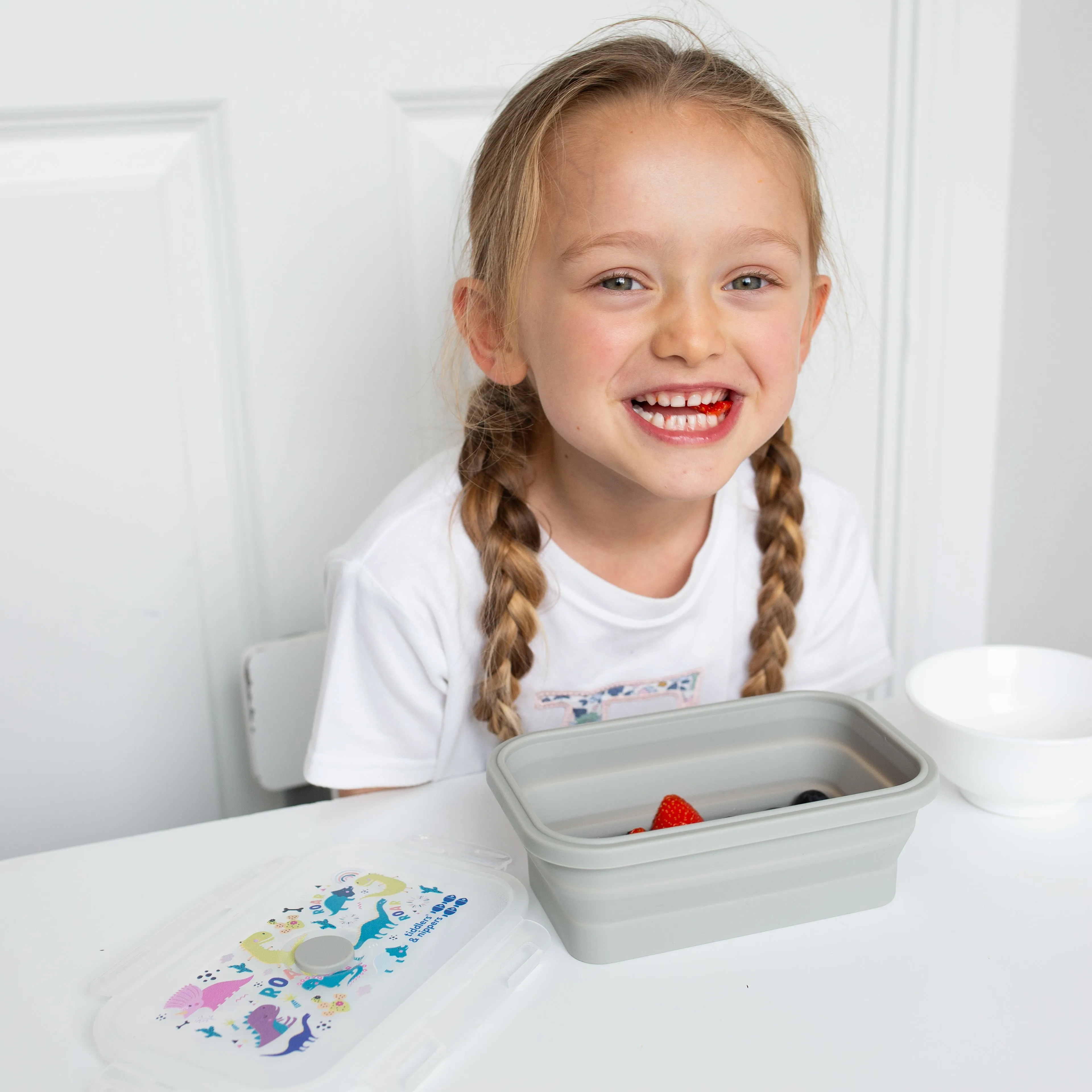 Collapsible Snack Box | Food Grade Silicone & PP | Leak-Proof & BPA-Free | Microwave, Freezer & Dishwasher Safe (Except lid)