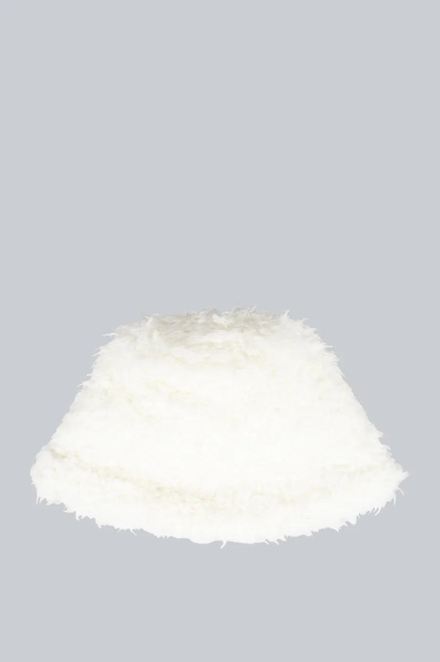 COMME DES GARCONS SHIRT FAUX FUR BUCKET HAT WHITE