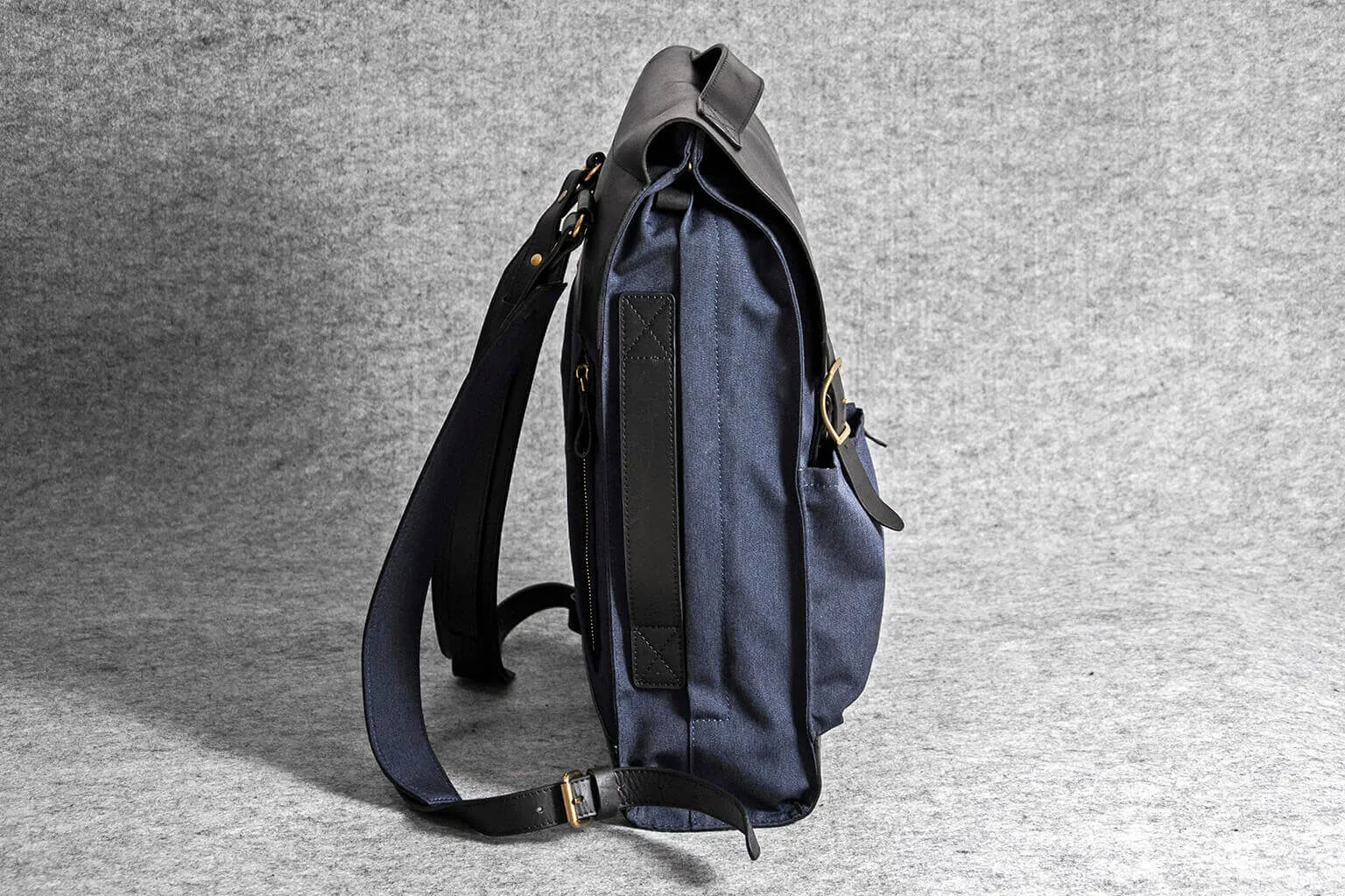 COMMUTER BACKPACK - marine