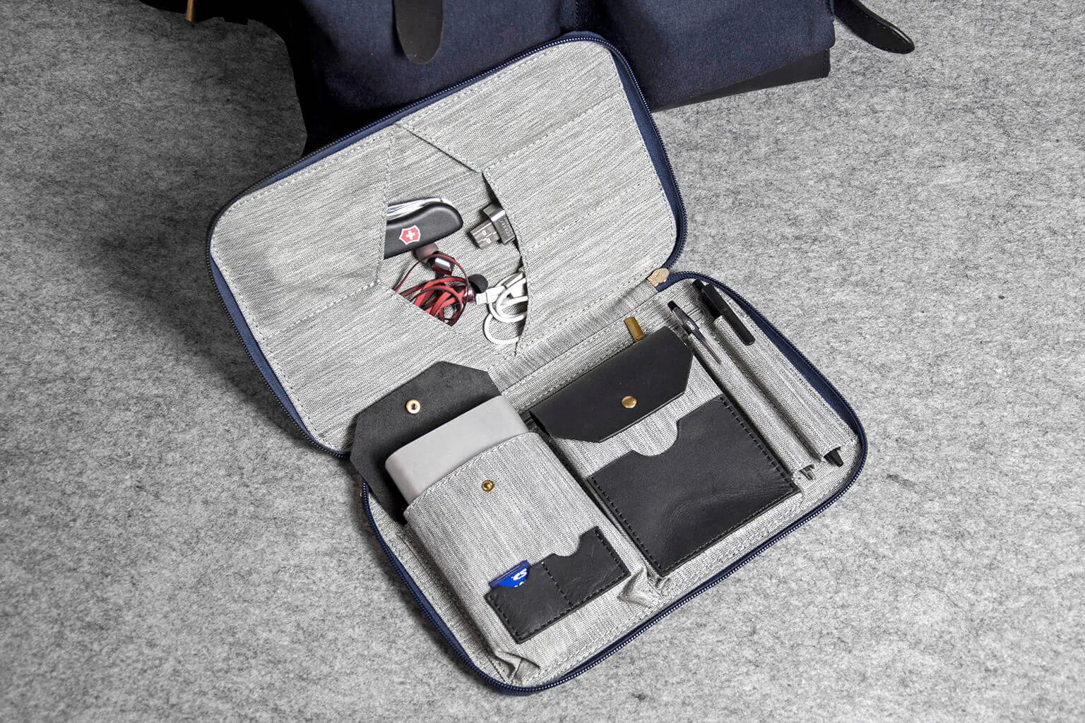 COMMUTER BACKPACK - marine
