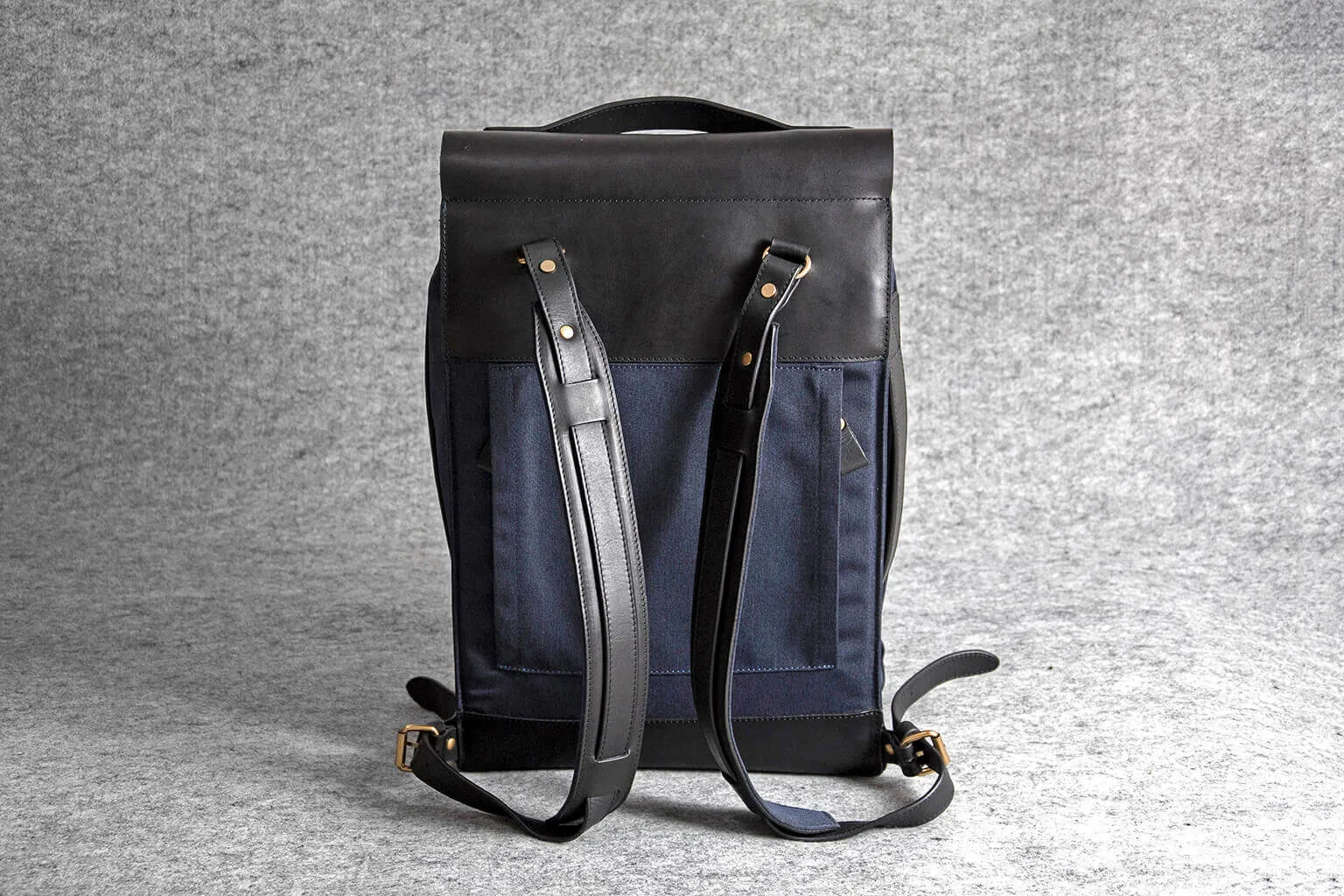 COMMUTER BACKPACK - marine