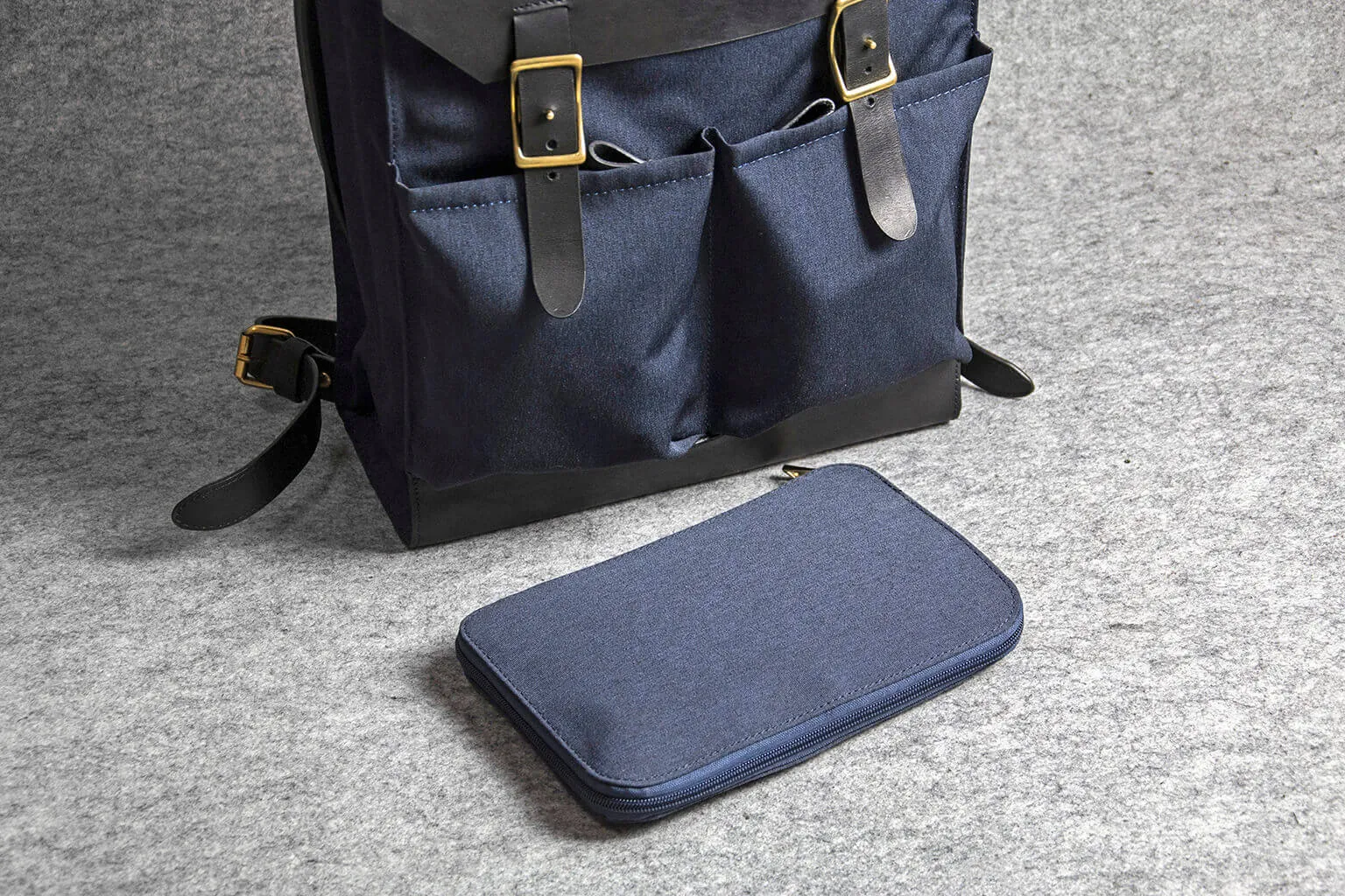 COMMUTER BACKPACK - marine