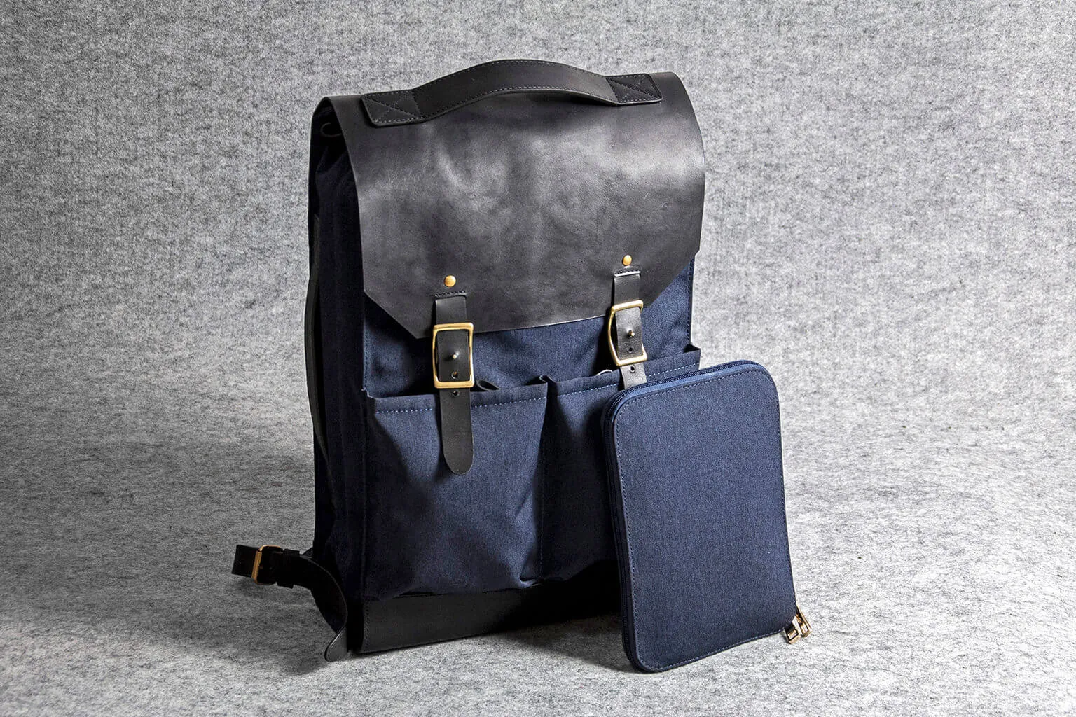 COMMUTER BACKPACK - marine