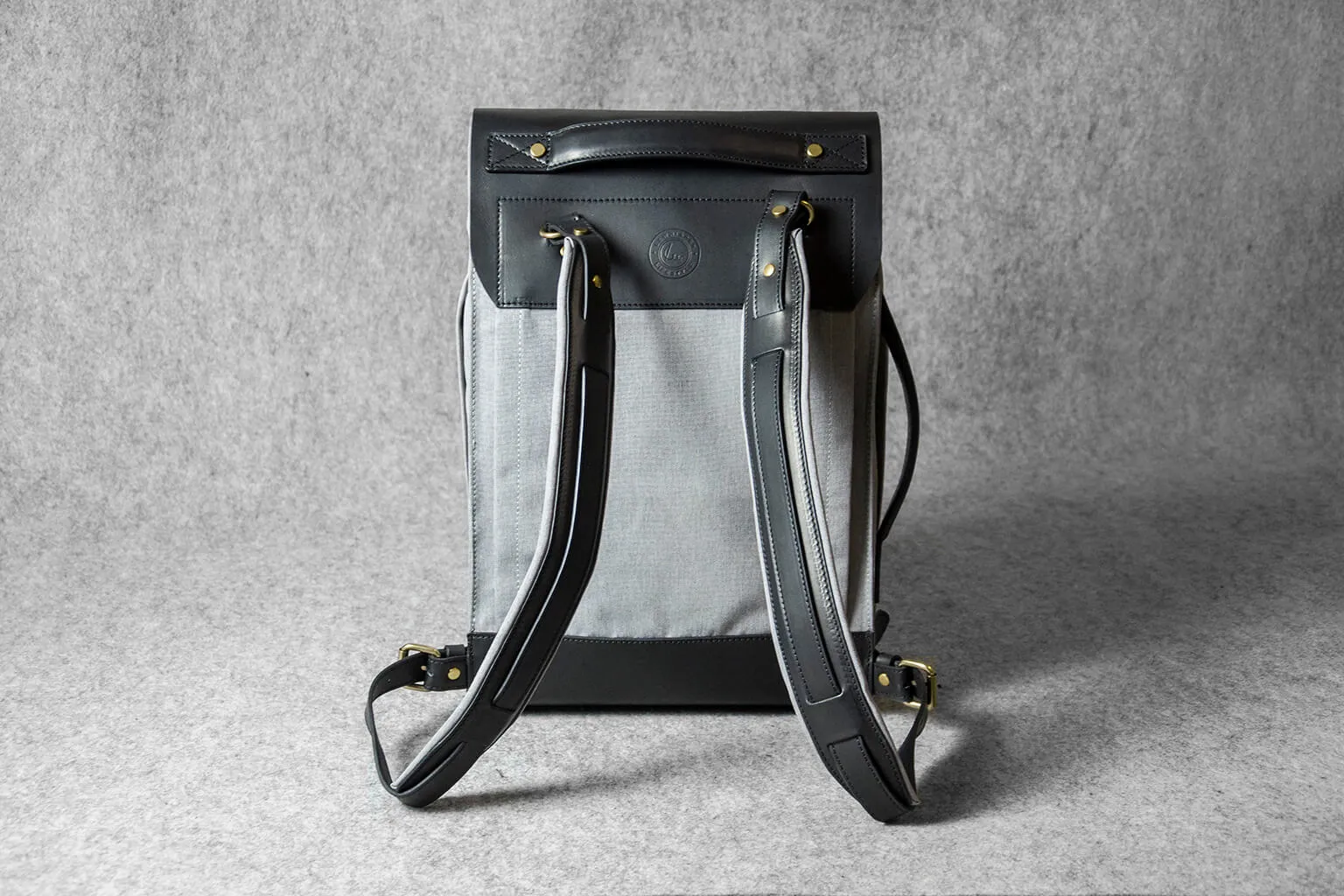 COMMUTER BACKPACK MINI - grey