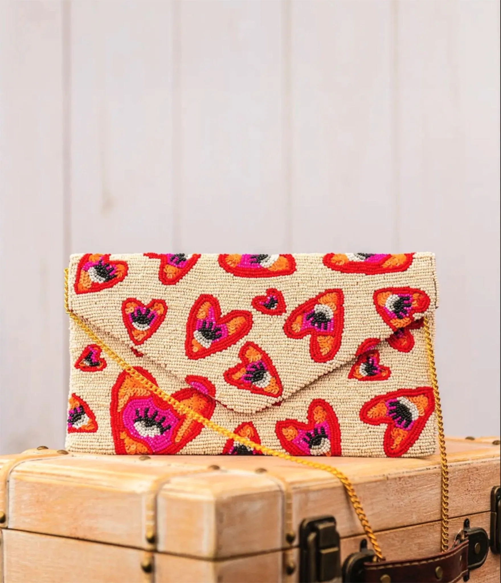 Cream Ojo Corazón Hand Beaded Envelope Bag