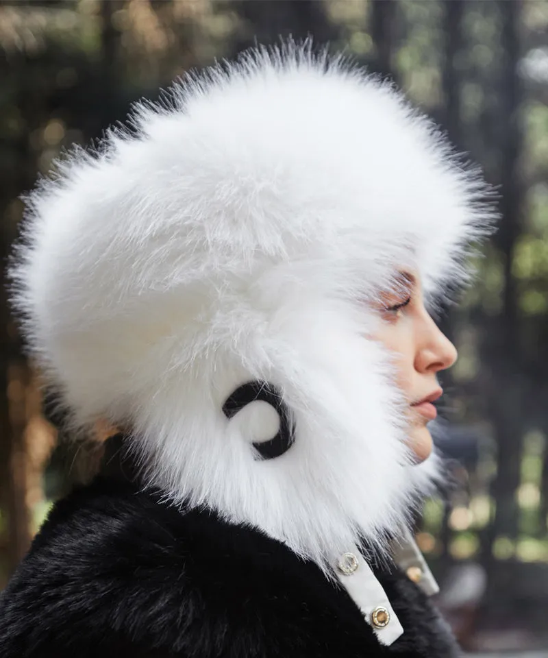 CREVE NINE: Skier Fur Ear Cap - White
