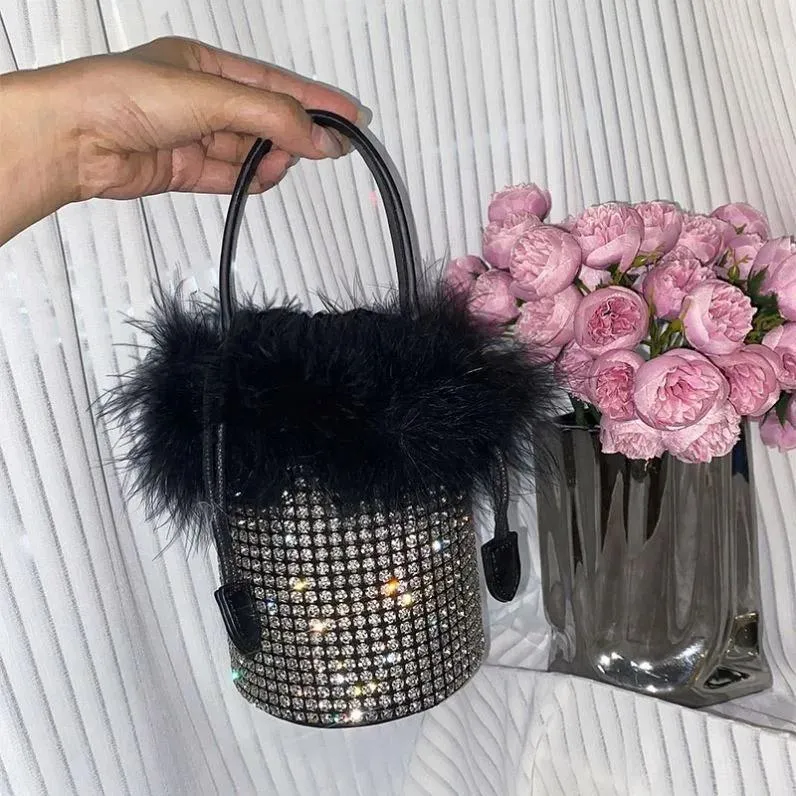 FUR BUCKET BAG