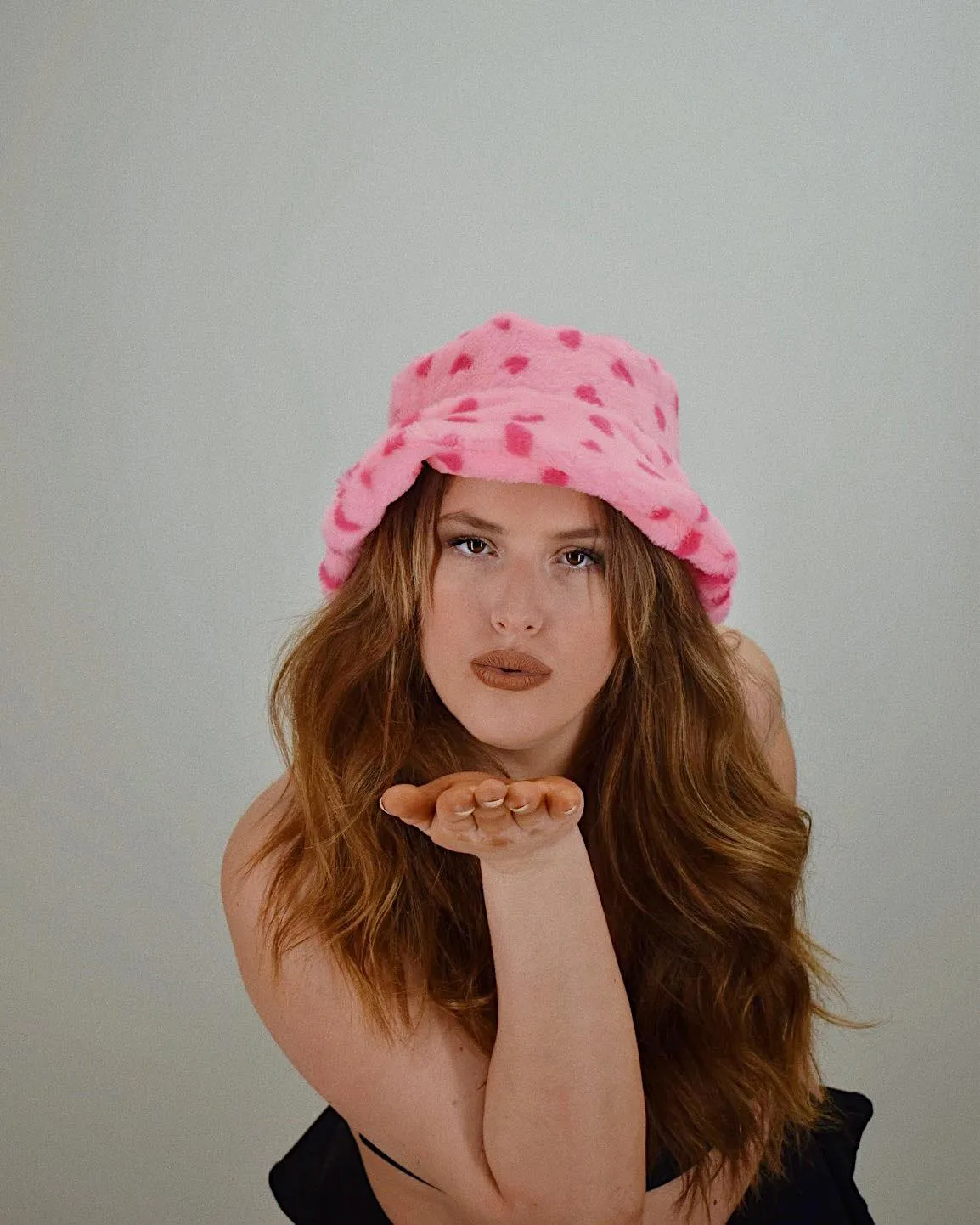 FUZZY BUCKET HAT