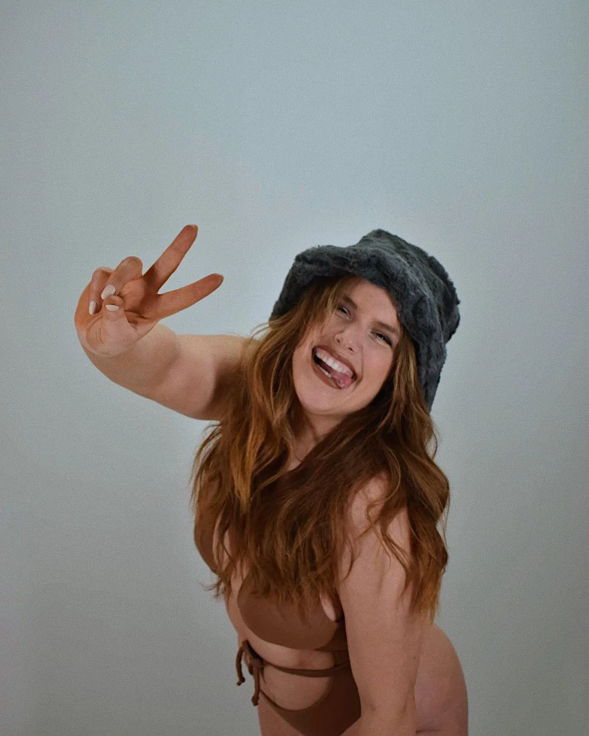 FUZZY BUCKET HAT