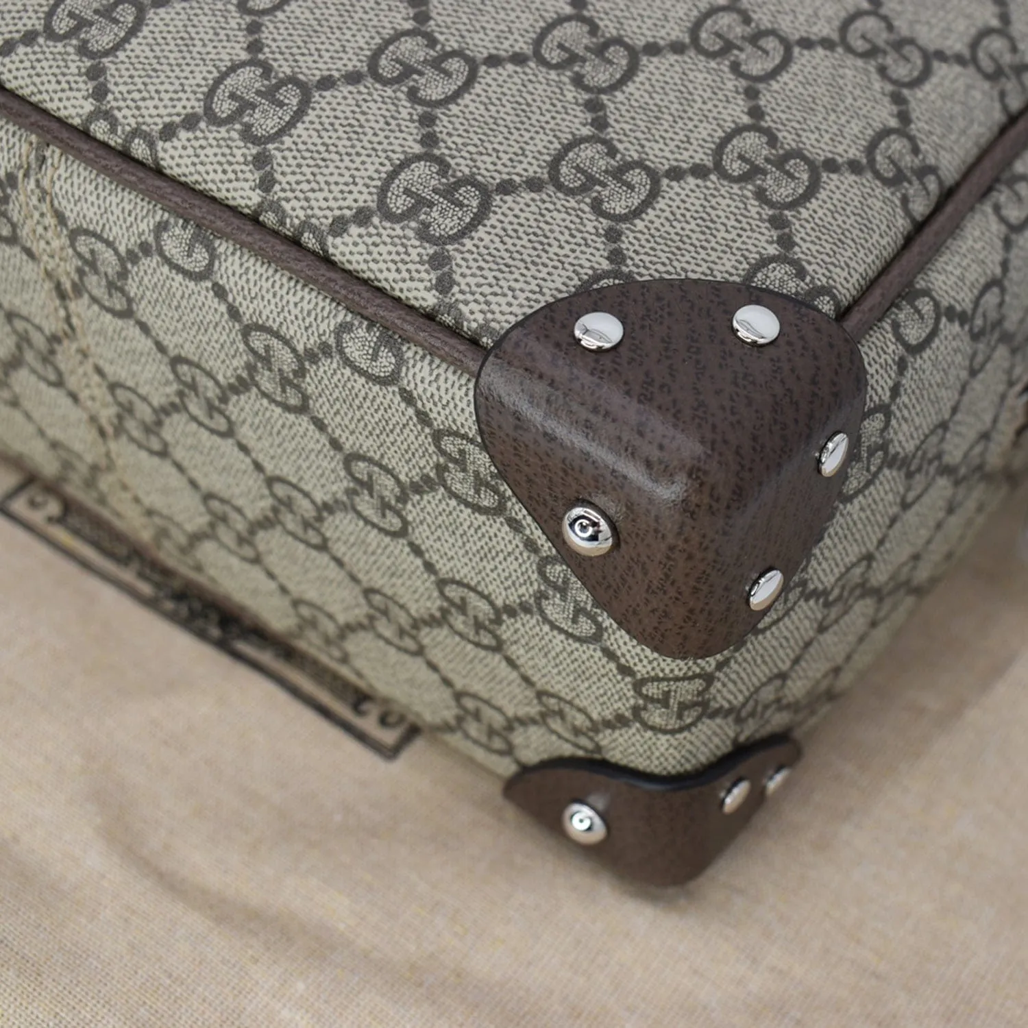 GUCCI GG Supreme Monogram Canvas Shoulder Bag Beige 626363