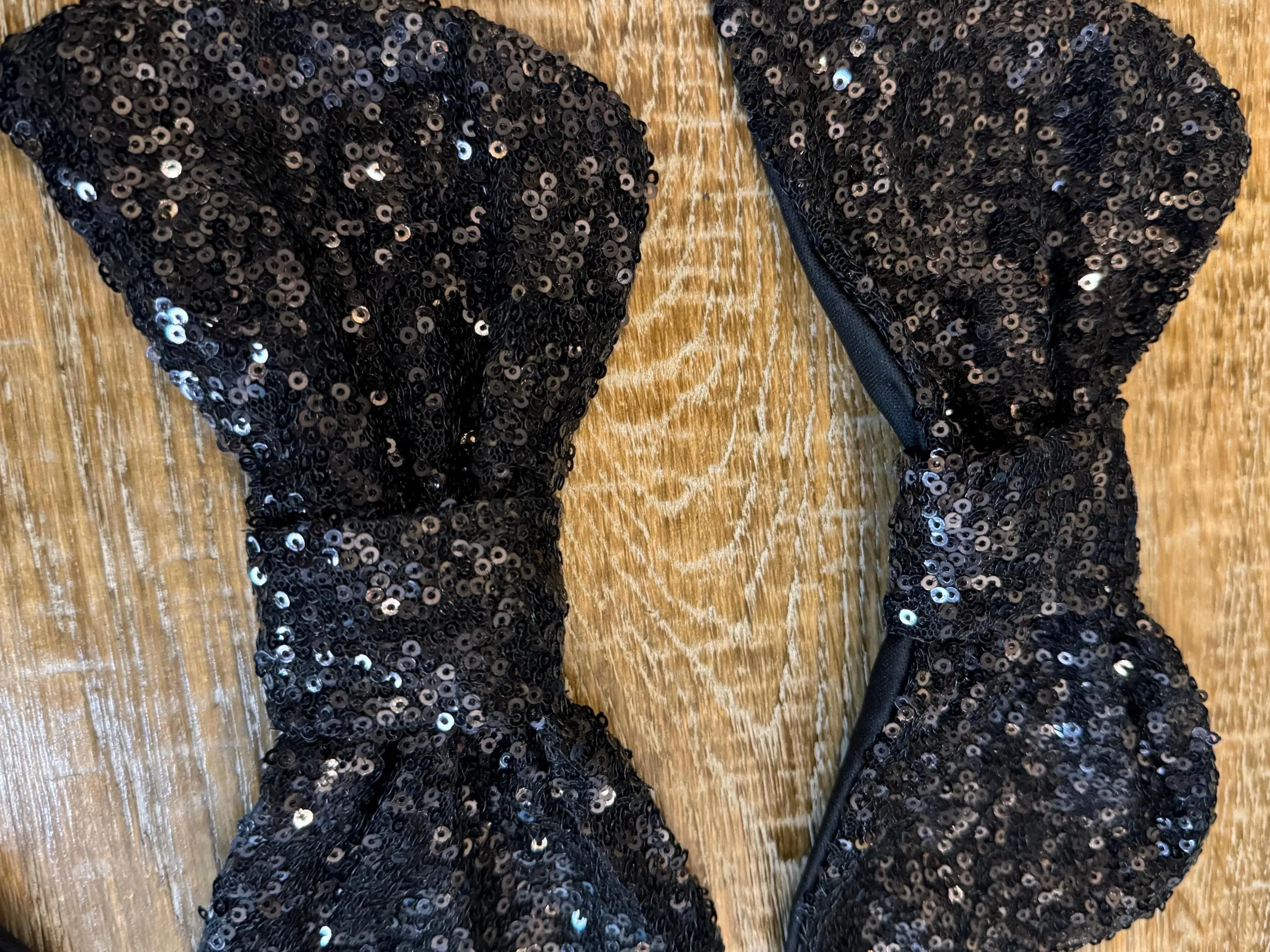 Large Sequins Bow, 8” x 5”, Sequin Fabric Pin on Bow, Clothing, Dress, Hat, FAN Design, Handmade in UK, Black, Bow Corsage