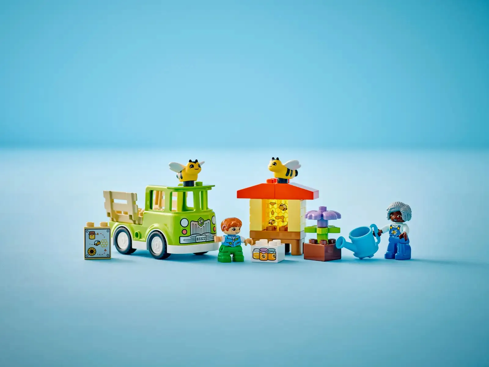 Lego Caring for Bees & Beehives (10419)