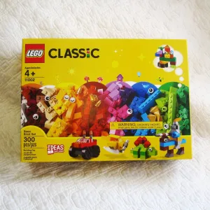 LEGO Classic Brick Set, Building Kit, 300 Pieces, Ages 4 