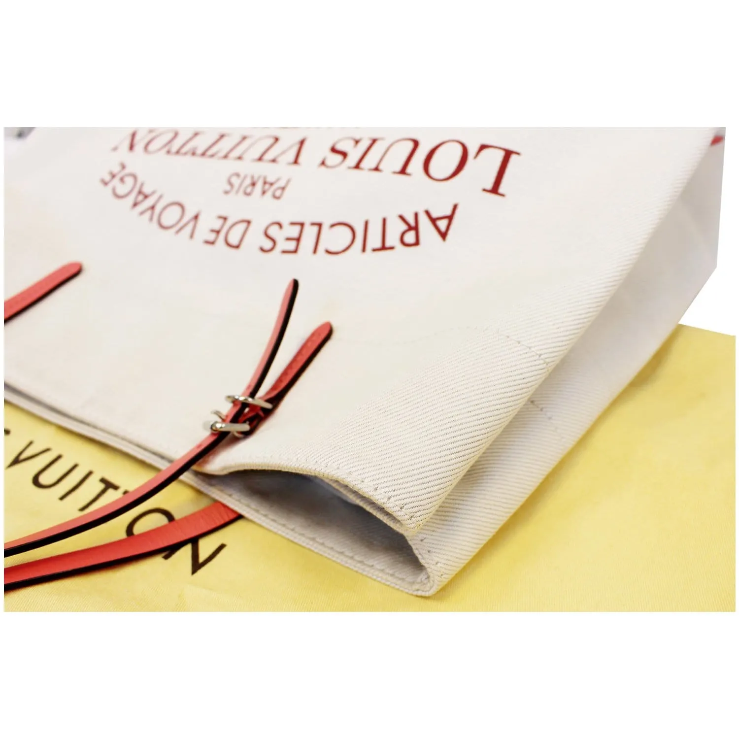 LOUIS VUITTON Articles De Voyage Cabas GM Shoulder Bag White - 25% OFF