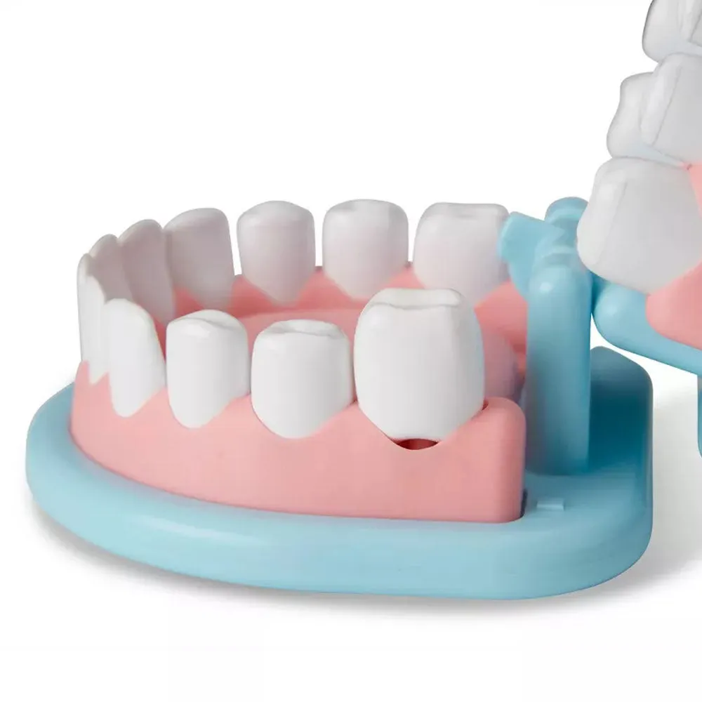 Melissa and Doug - Super Smile Dentist Play Set