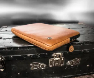 PKG Skinny Leather Sleeve 15" MacBook Tan
