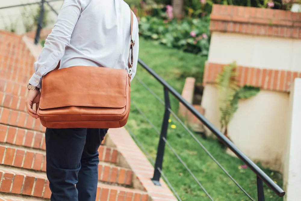 PROFESSIONAL LAPTOP MESSENGER