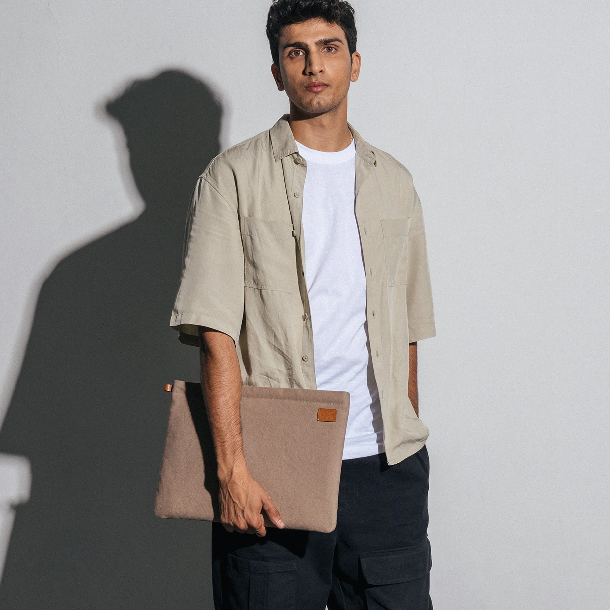 Skipper Laptop Sleeve for MacBook Air/Pro, 33.02cm (13"), Khaki Beige