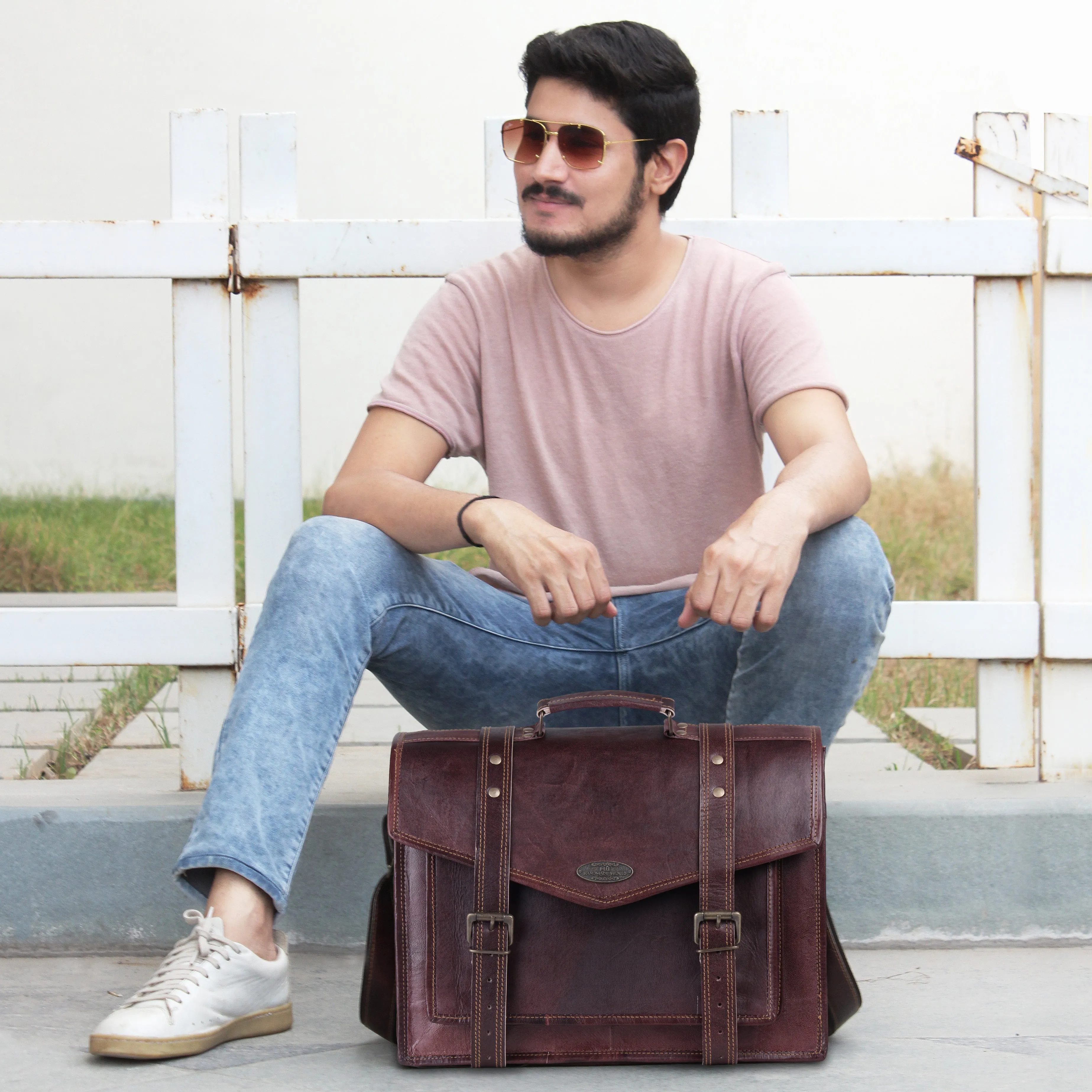 The V Flap Messenger