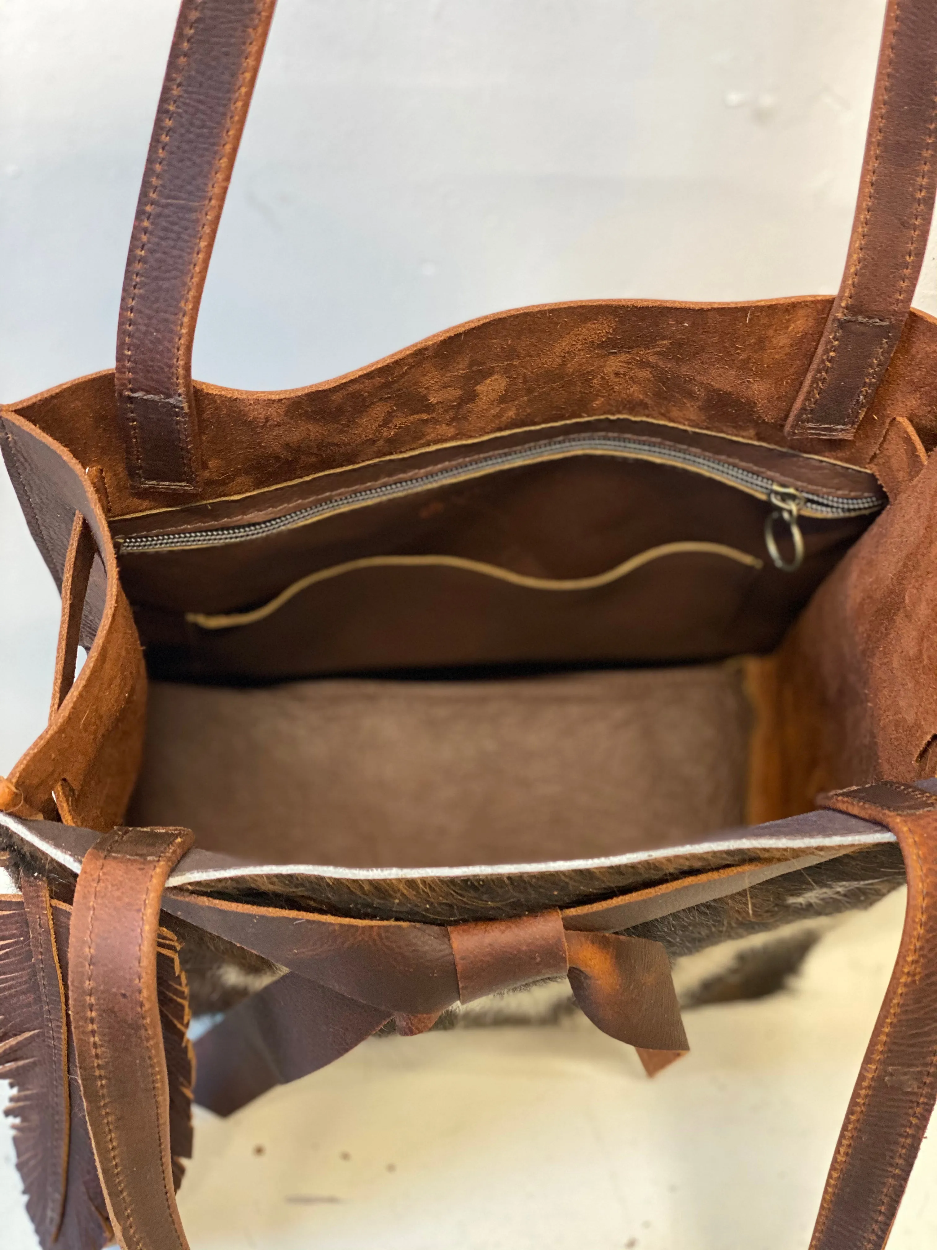 Tricolor cowhide bag with ties