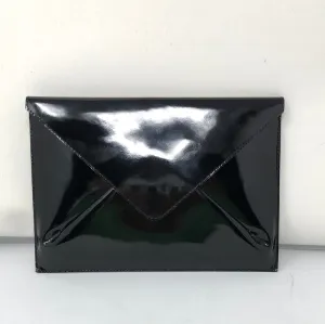 Vintage: Labagagerie black pattent leather envelope clutch