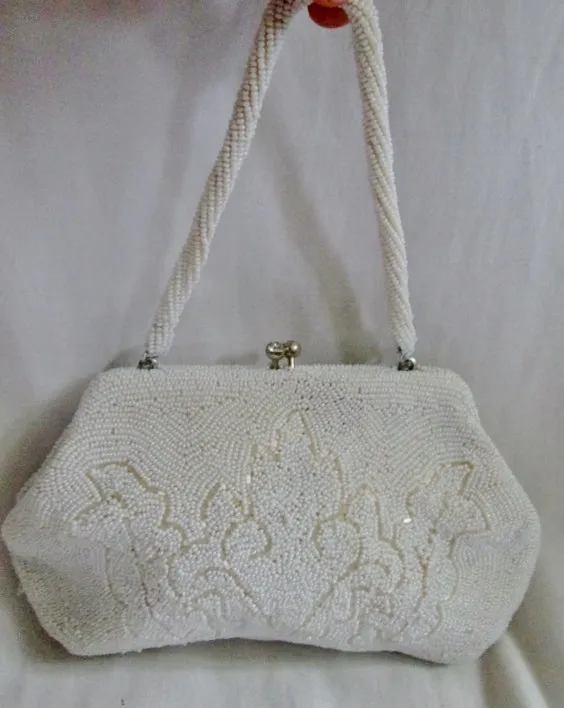 Vtg WHITE FLORAL BEAD Rhinestone CLASP HANDBAG Purse Clutch Evening Bag Vegan