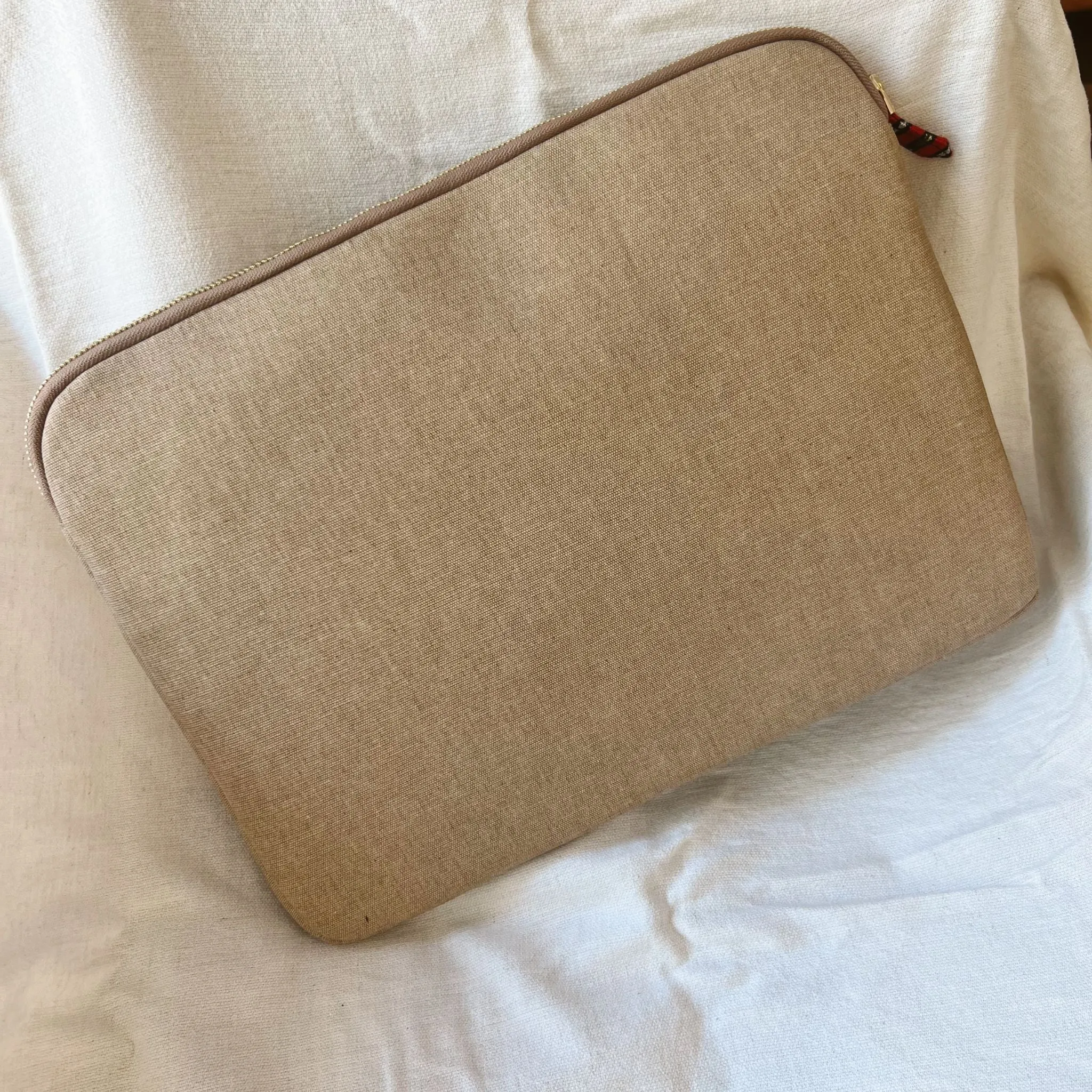 Zipped Cream Canvas Laptop Case for 13" 14"